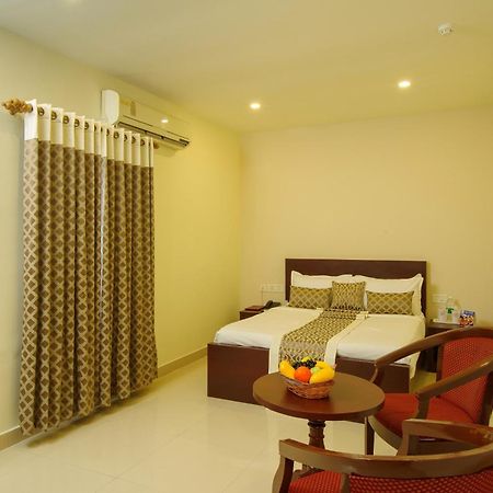 Vedanta Wake Up - Ernakulam North Station Hotel Kochi Exterior foto