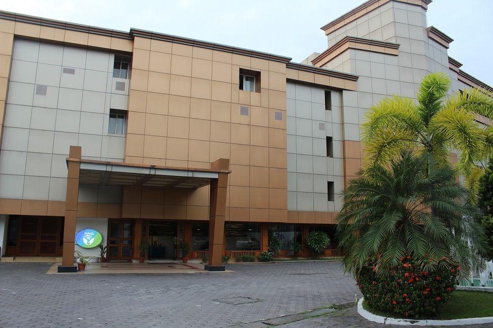 Vedanta Wake Up - Ernakulam North Station Hotel Kochi Exterior foto