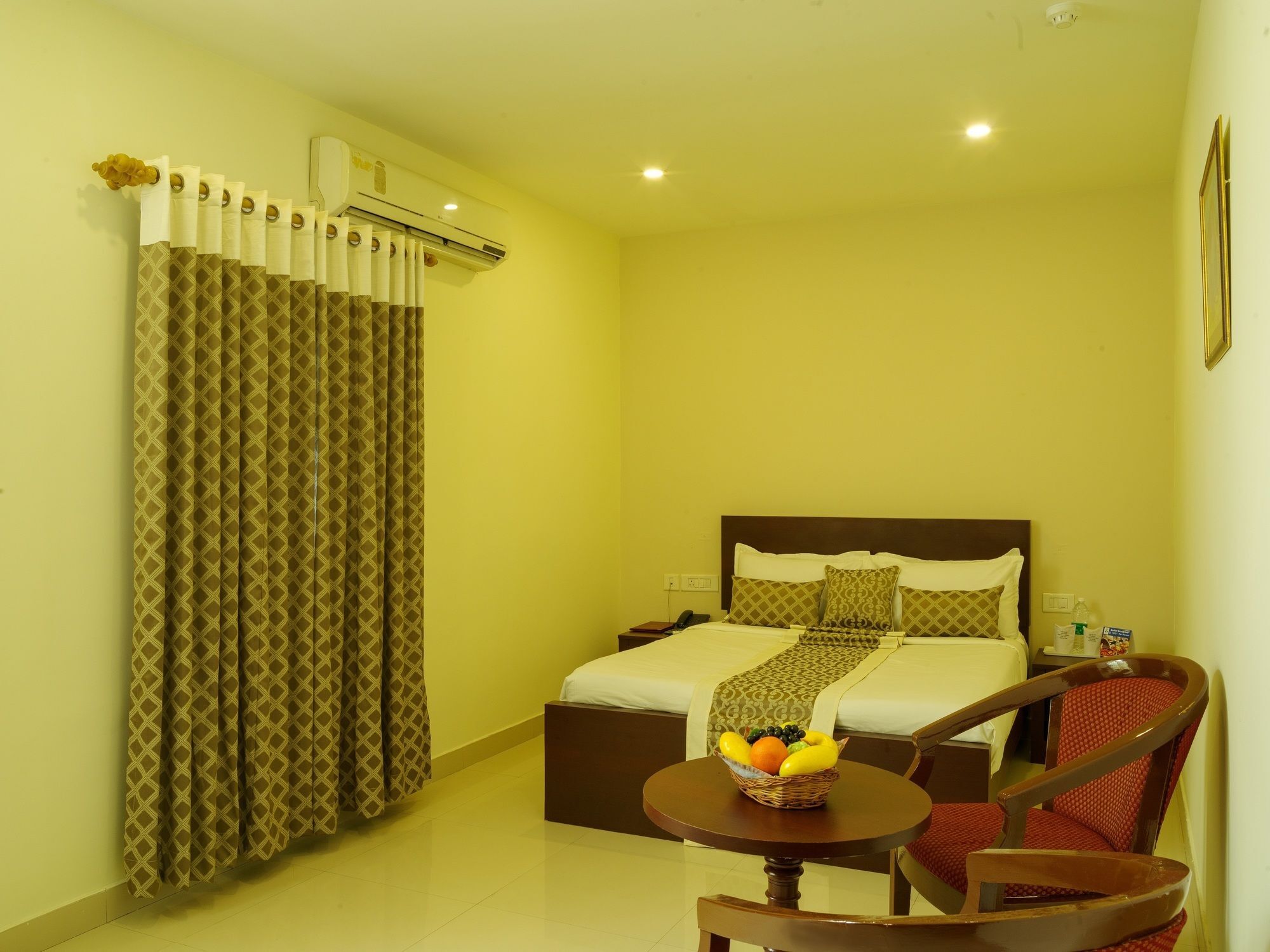 Vedanta Wake Up - Ernakulam North Station Hotel Kochi Exterior foto
