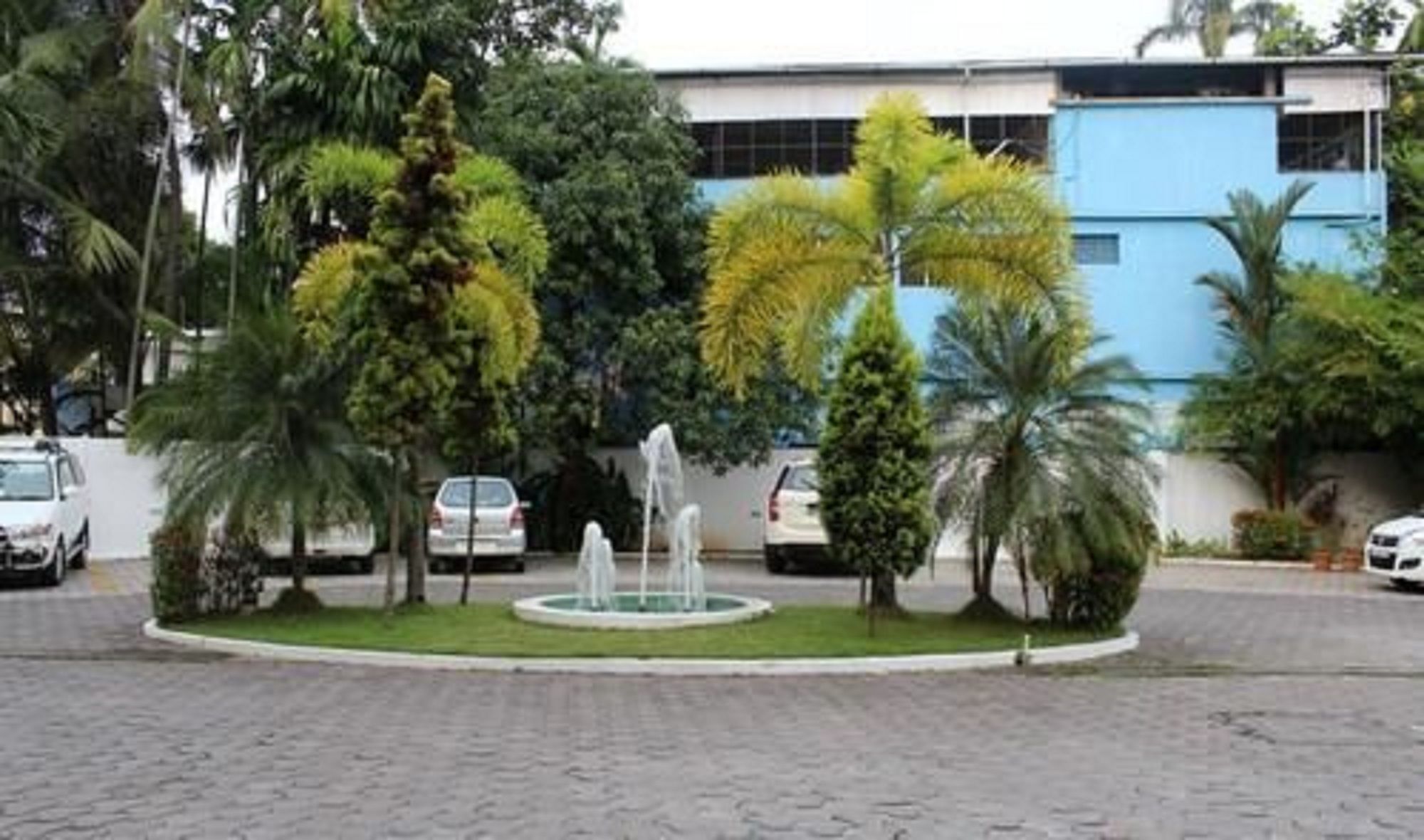 Vedanta Wake Up - Ernakulam North Station Hotel Kochi Exterior foto